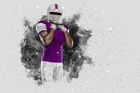 利物浦对施洛特贝克表现出浓厚兴趣，有望在2026年夏天转会，转会费可能达5000万英镑。